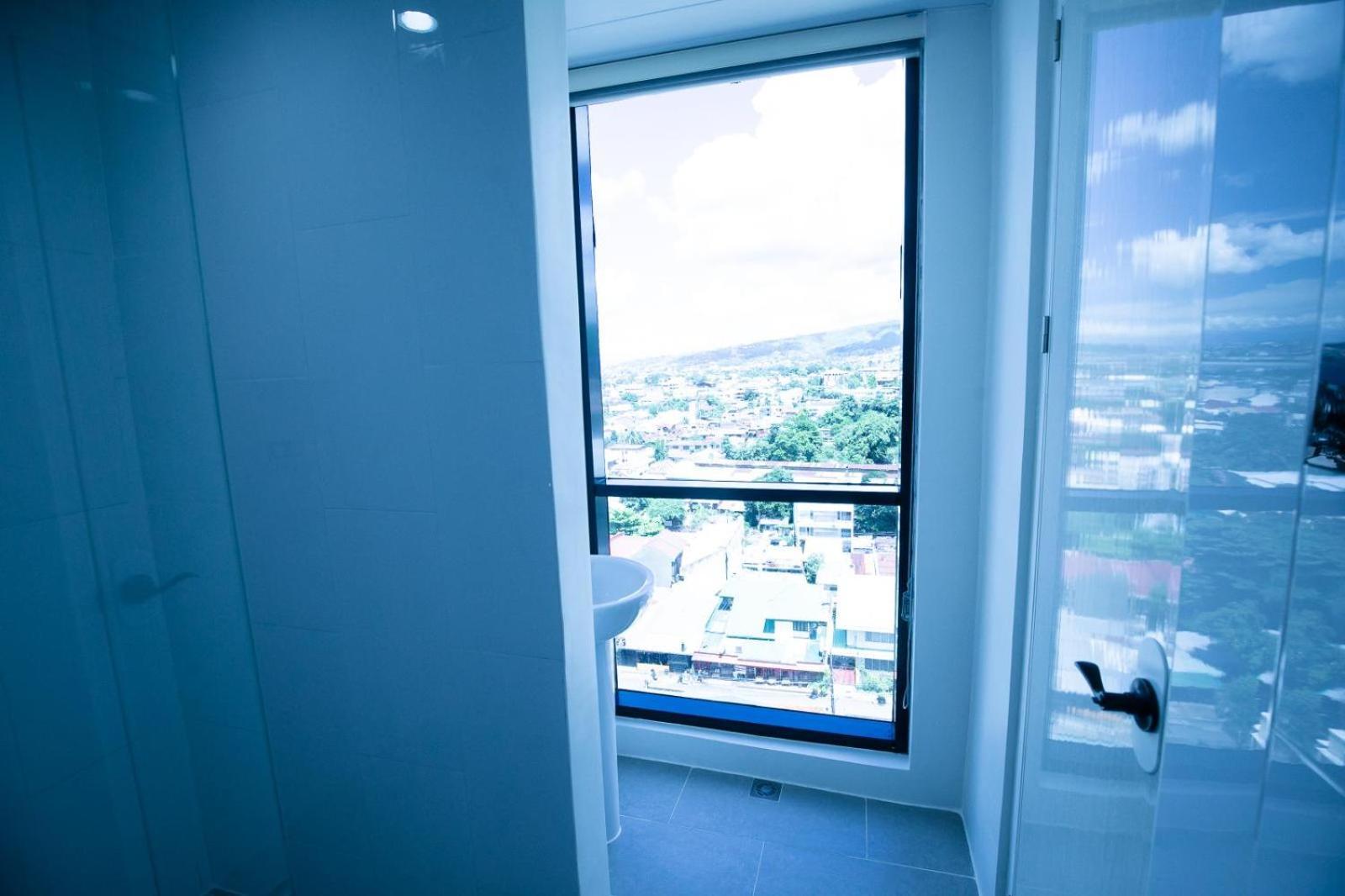 City Pod Hotel Cebu Exterior photo